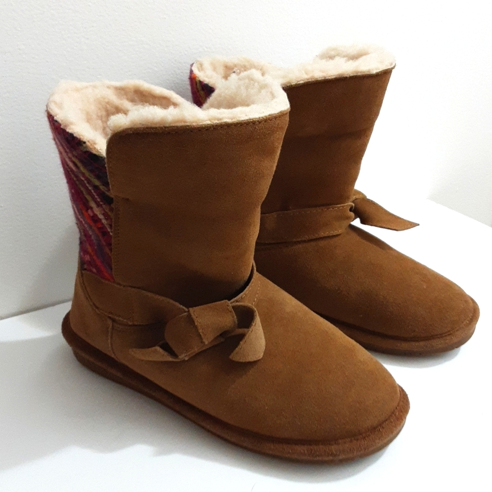 ❤❤❤BEARPAW WOMENS BOOT SIZE 9❤❤❤